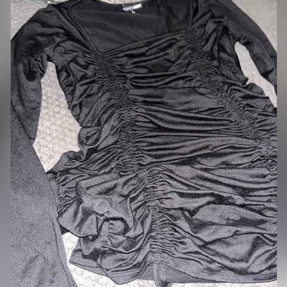 Black date night fit mini dress - medium size 🖤😍 - Picture 5 of 8